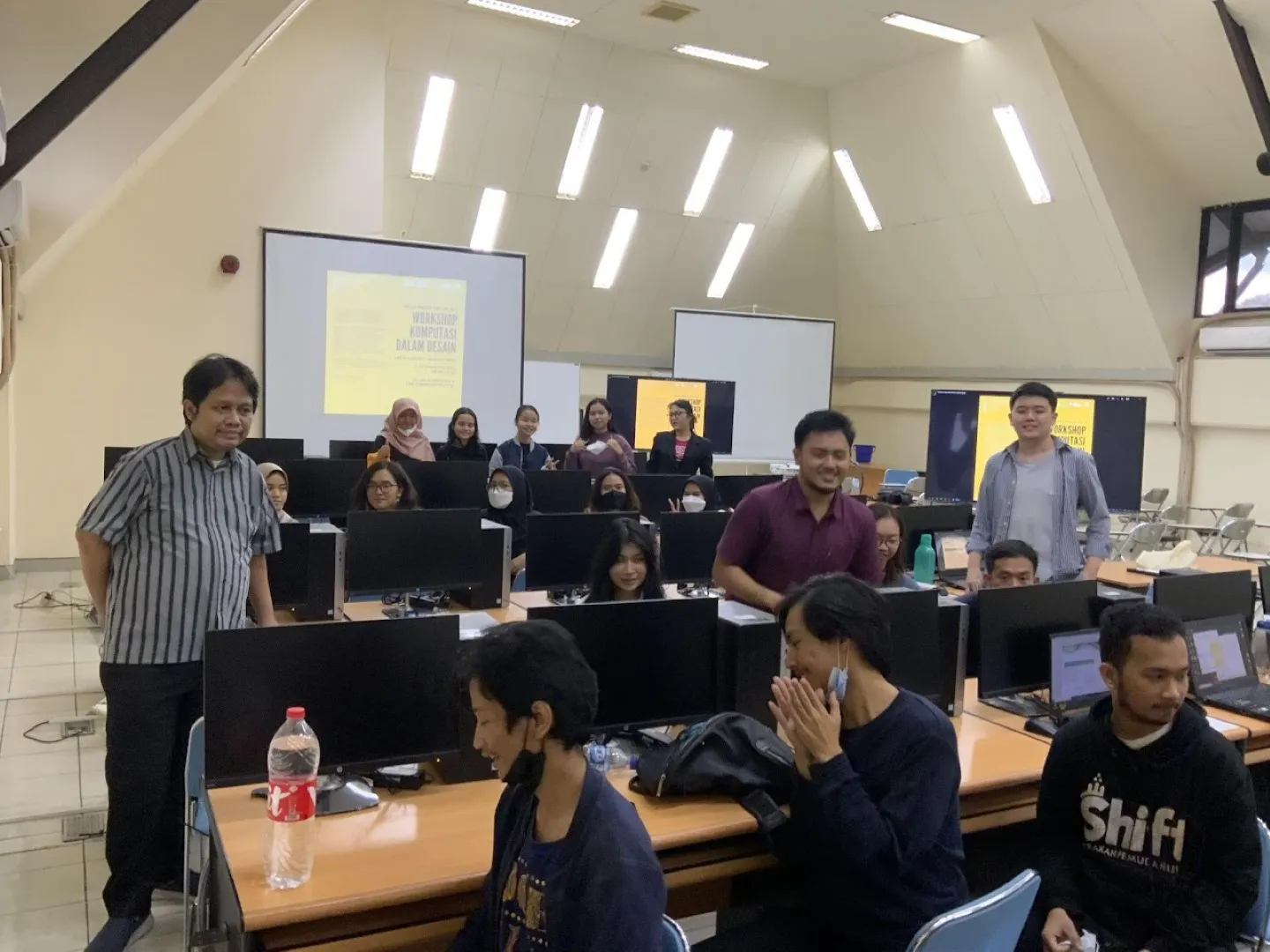 A Demonstration of the Fabrication Machines at the ITB Architecture Laboratory
