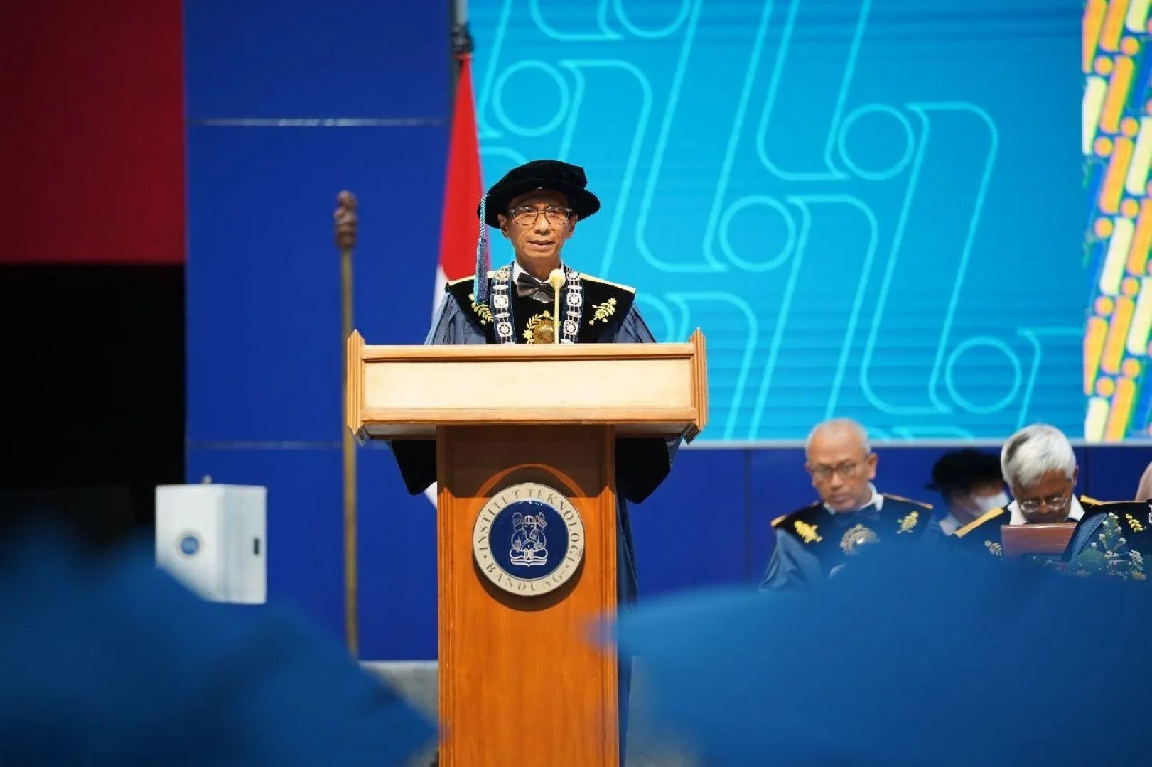 ITB Graduated 2,219 Graduates at the April 2023 Graduation