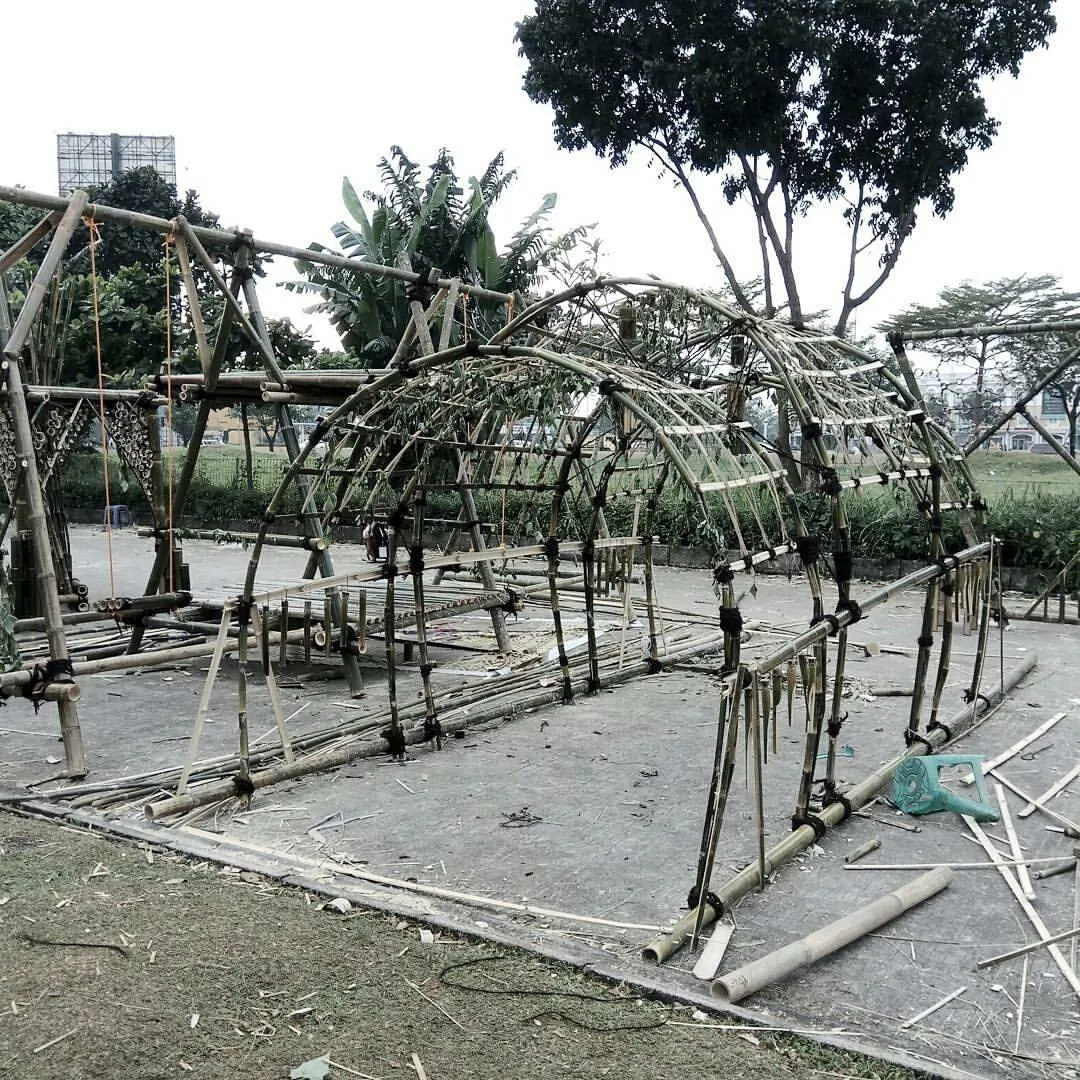Indonesian Architecture Students Provide Public Space Solutions with Bamboo Touches