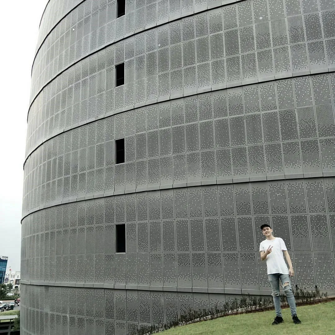 Indonesian Architecture Students Provide Public Space Solutions with Bamboo Touches