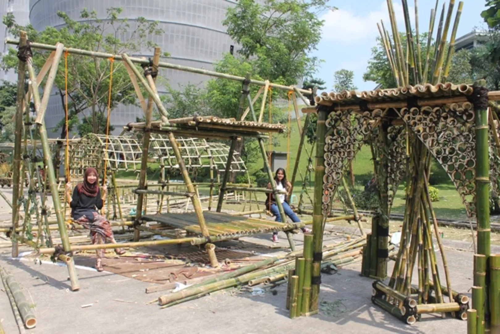 17 Bamboo Installation Artworks Placed in BSD City Park 2 - Arnott Ferels